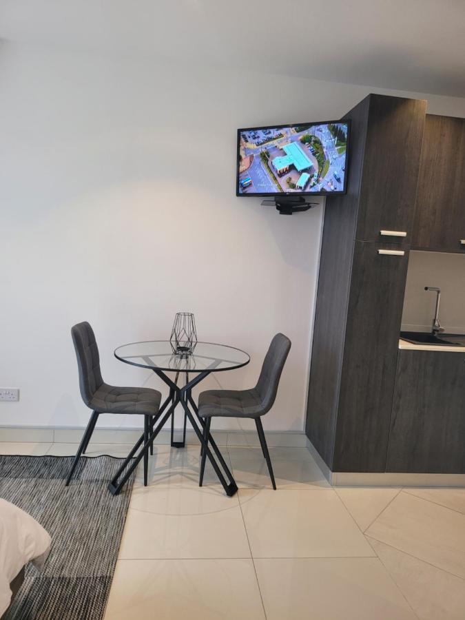 Rt Properties @ The Lennox Airport Residential Accra Kültér fotó